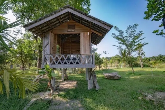 Homie Hava Homestay - King Room with Mountain View